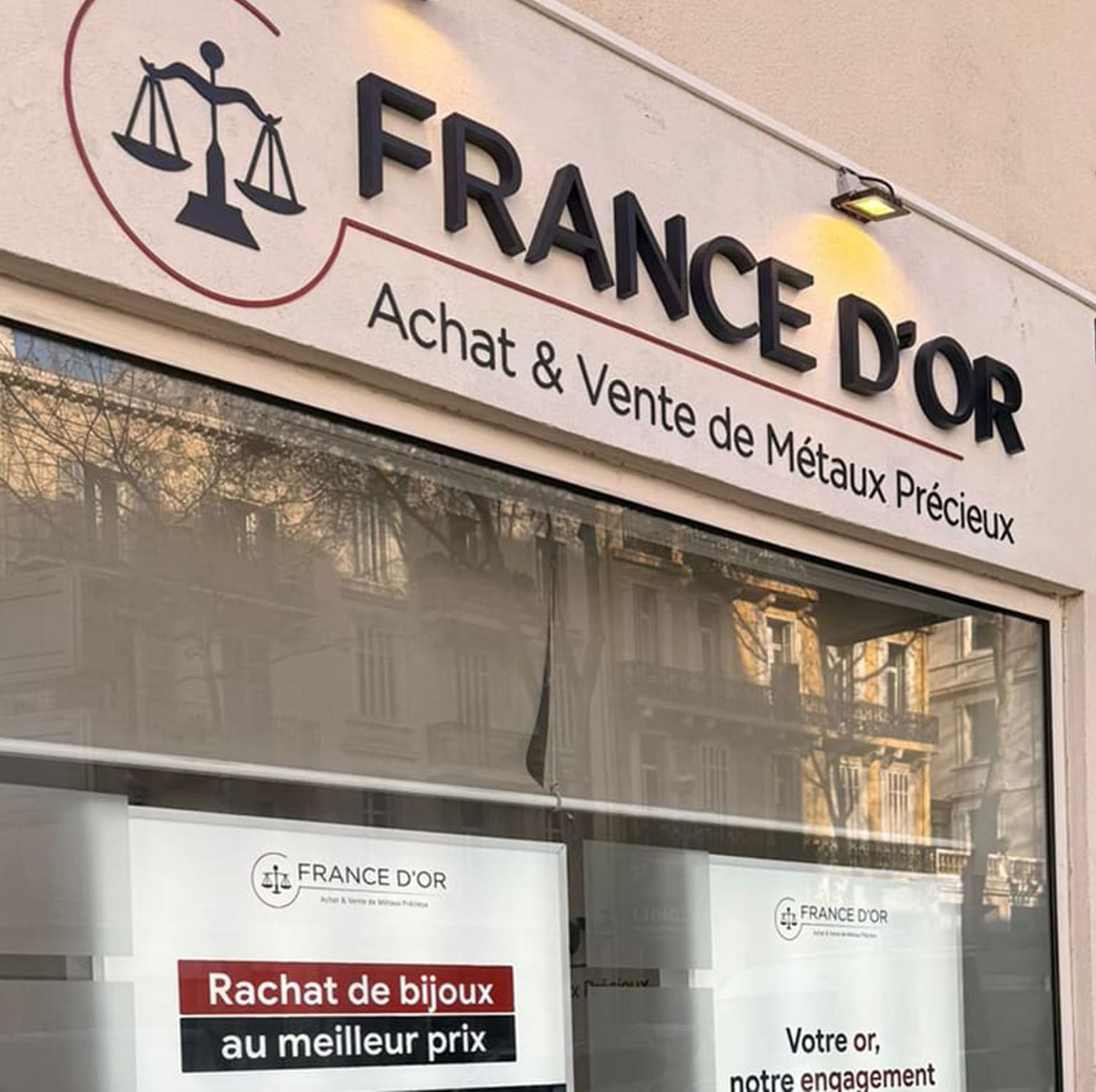 Investir or à Cannes